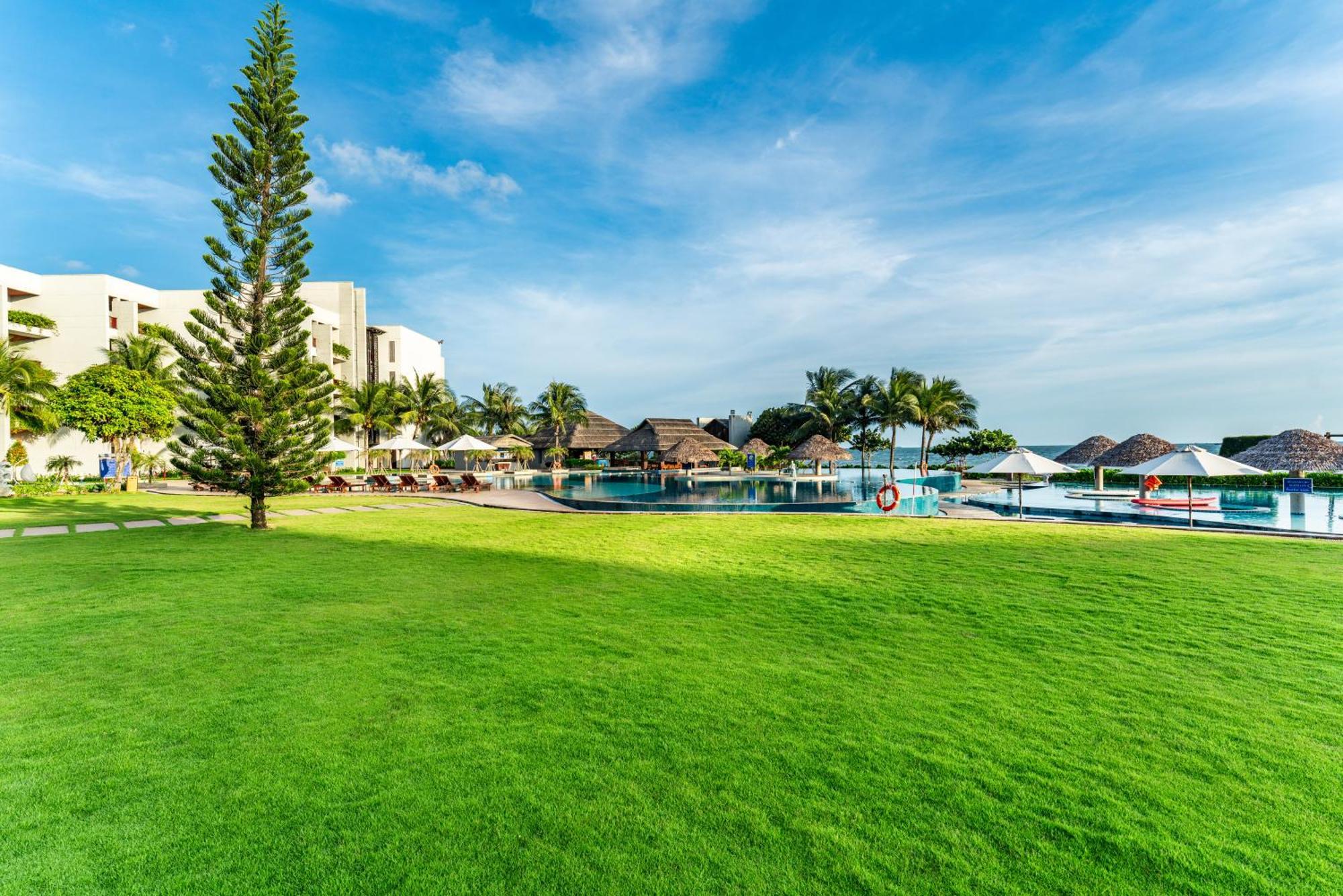 Resort Vietsovpetro & Hồ Tràm